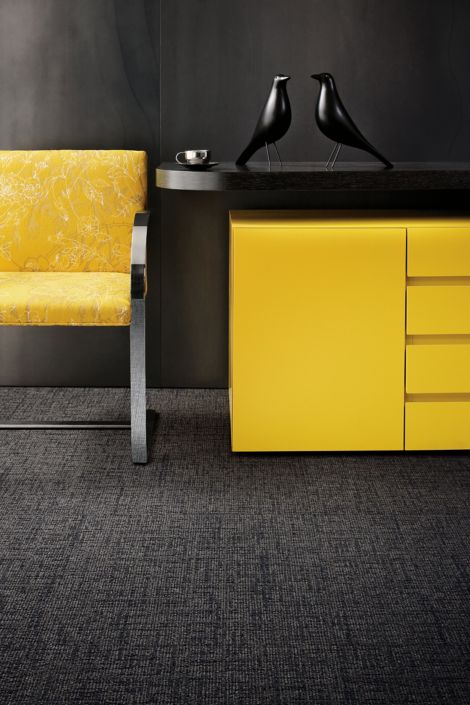 Interface UR303 carpet tile with chair and desk with Eames bird sculptures image number 4