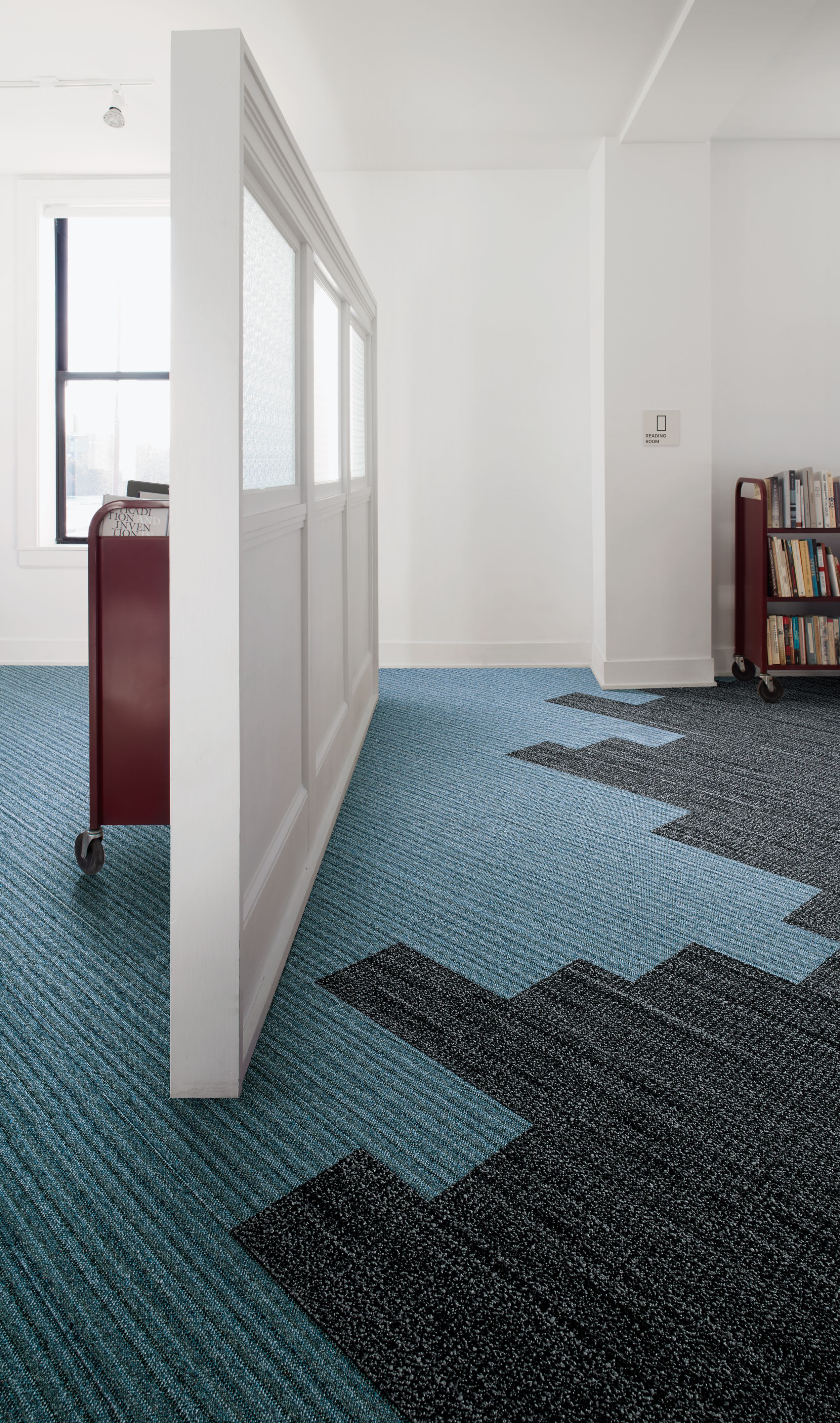 Interface WW865 and WW870 plank carpet tile in office with dividing wall image number 7