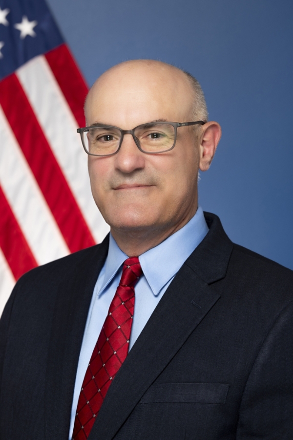 Gregory E. Vaci