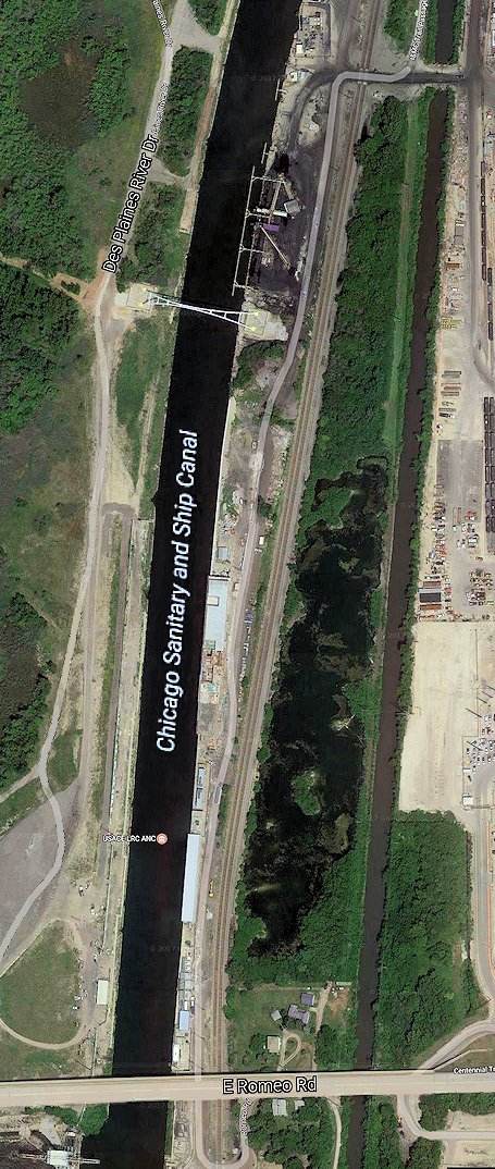 Arial view of the Chciago Sanitary and Ship Canal