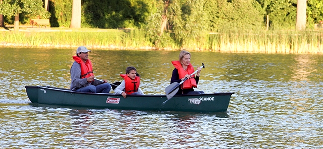 Boating at Glen Ellyn Park District