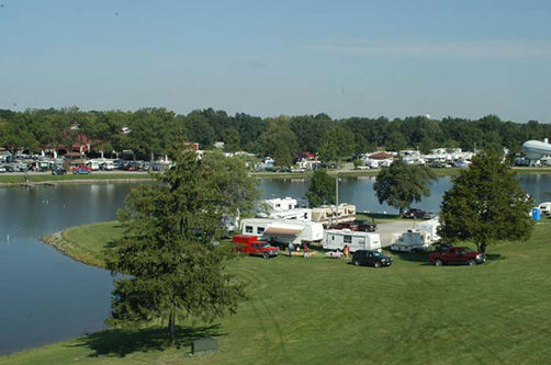 Camp Out Under the Big Top: Your Guide to the Du Quoin State Fair Campground