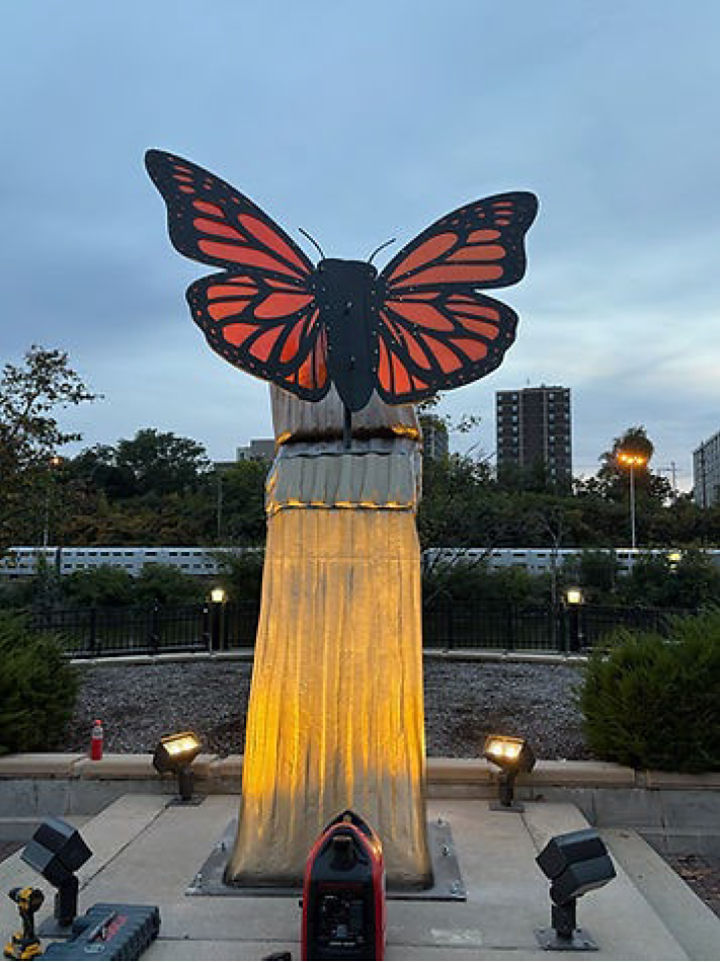 Sculpture "Pursuit of Happiness" by artist Nathan Adeosun 