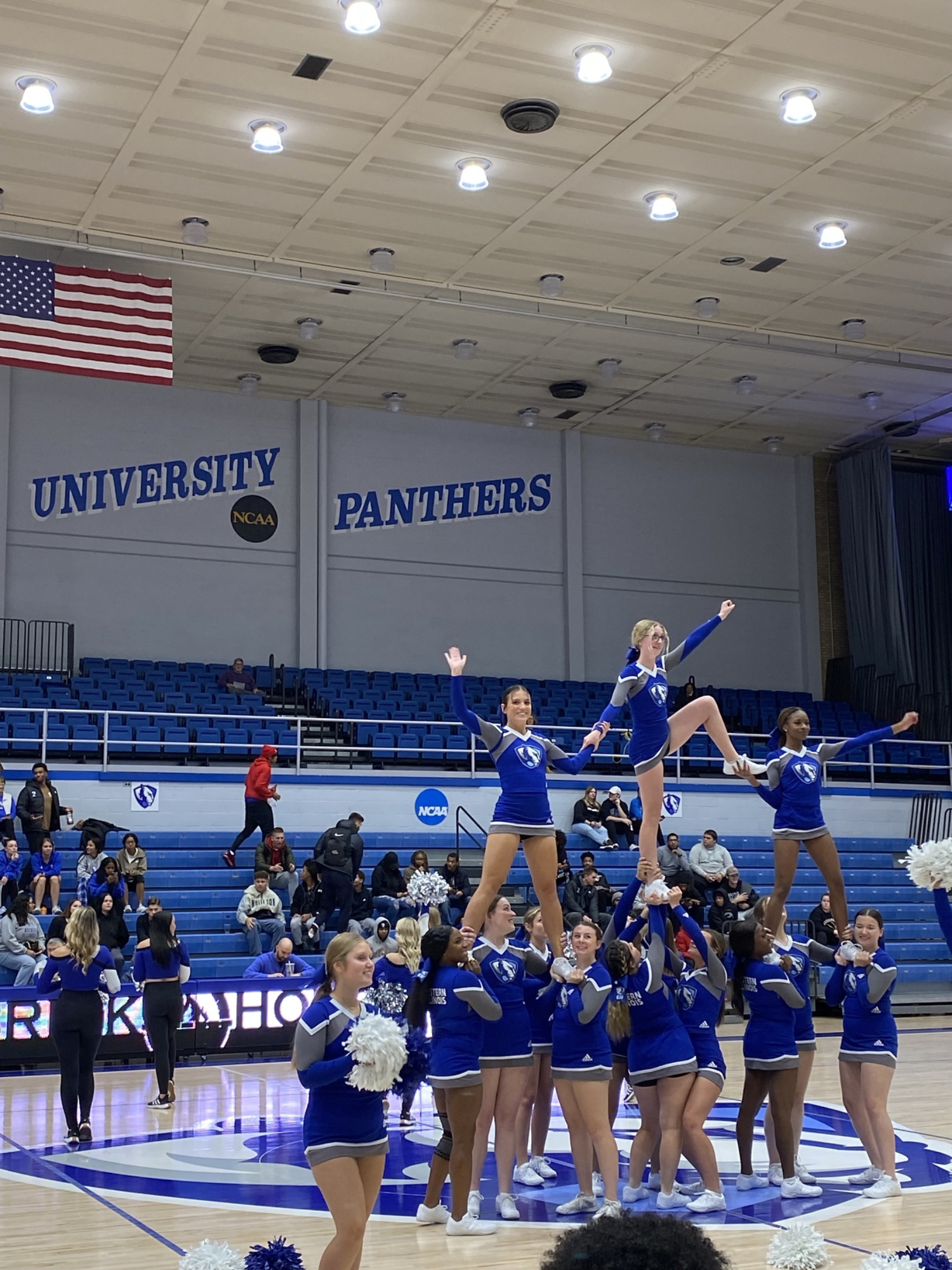 Eastern Illinois University Panthers cheerleaders