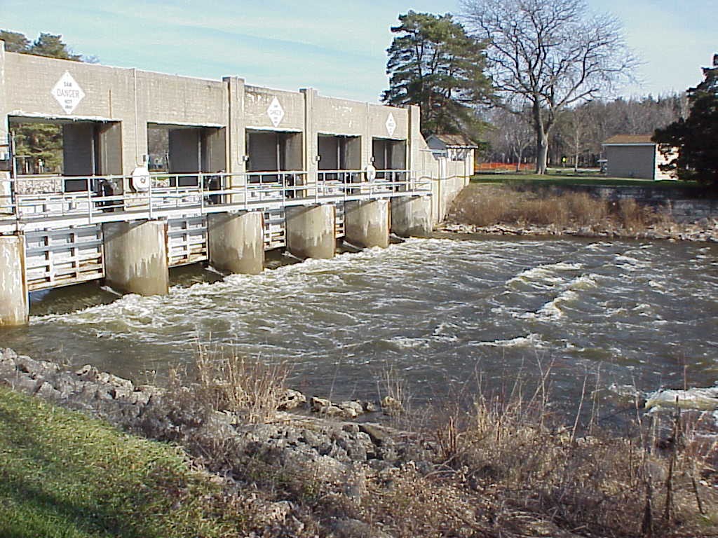 StrattonOperations_DownstreamSideofStrattonSluiceGates