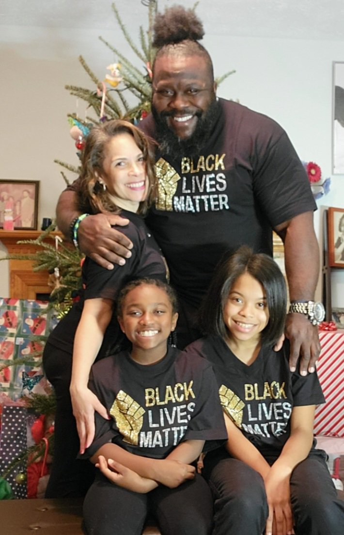 Crtiss Fitzgerald with his family