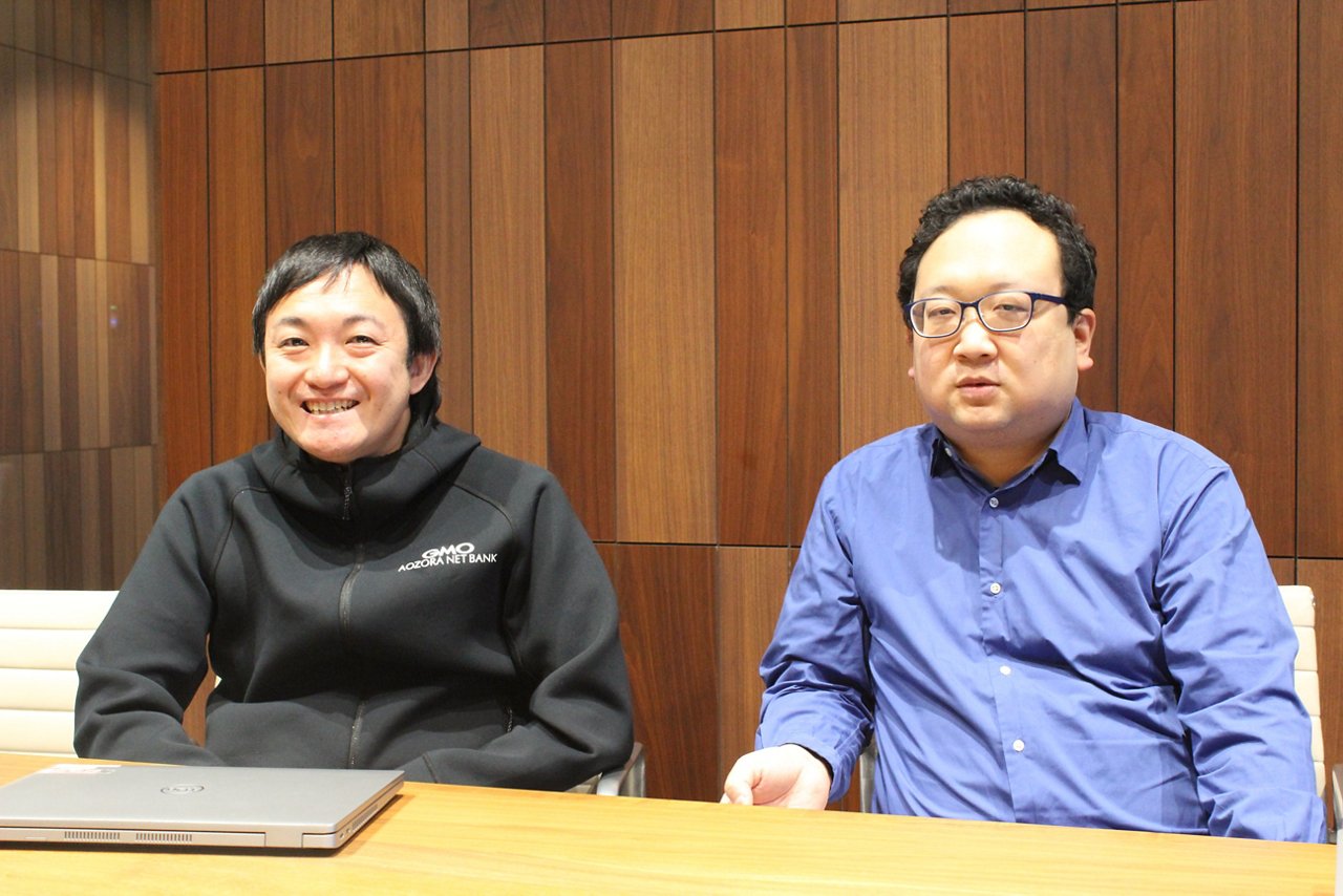 インタビューに応える森田 憲太郎氏と髙津 靖司氏