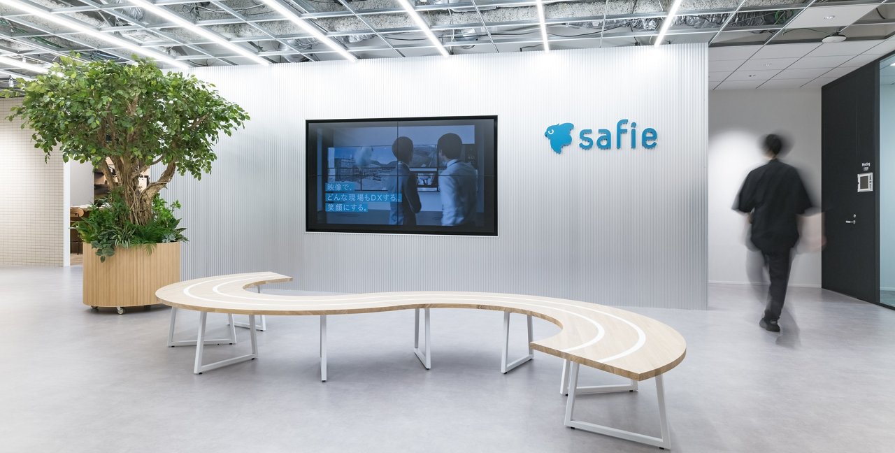 セーフィーのオフィスエントランス