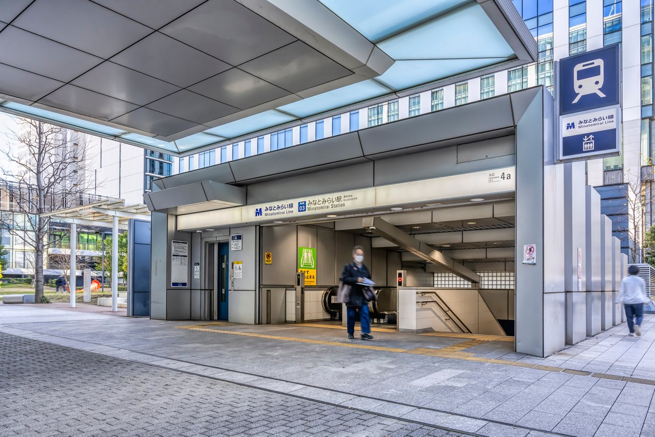 みなとみらい駅の入口