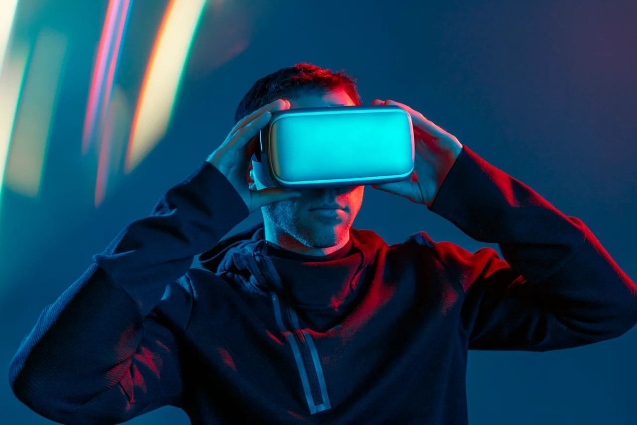 Man wearing virtual reality simulators