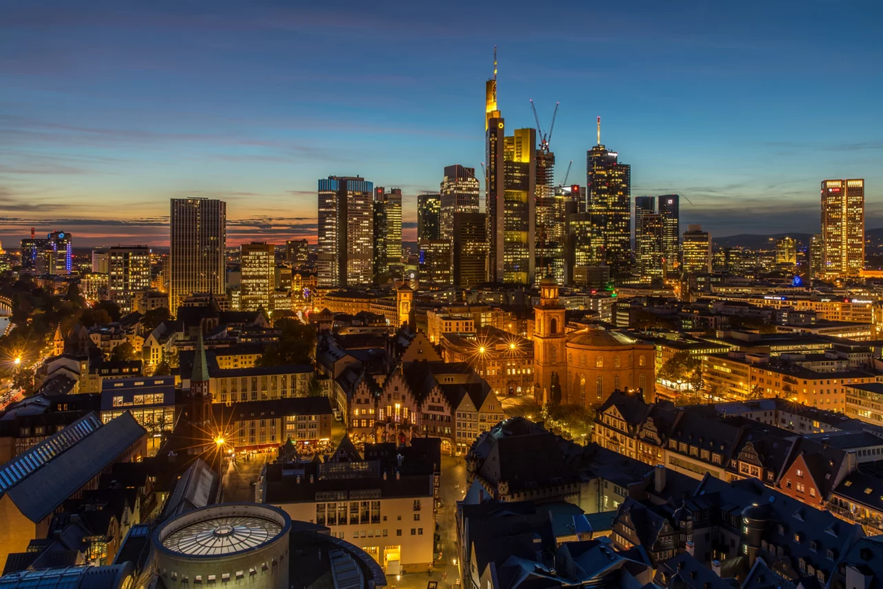Sonnenuntergang an der Frankfurter Dom