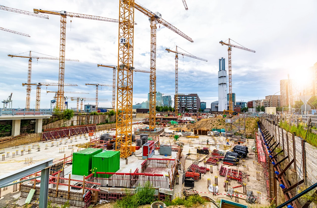 Construction site with mulitple cranes