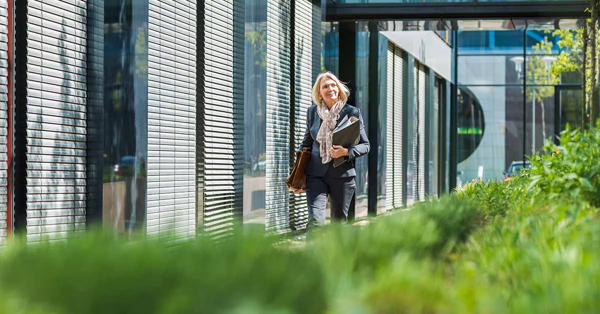 A women going to the office