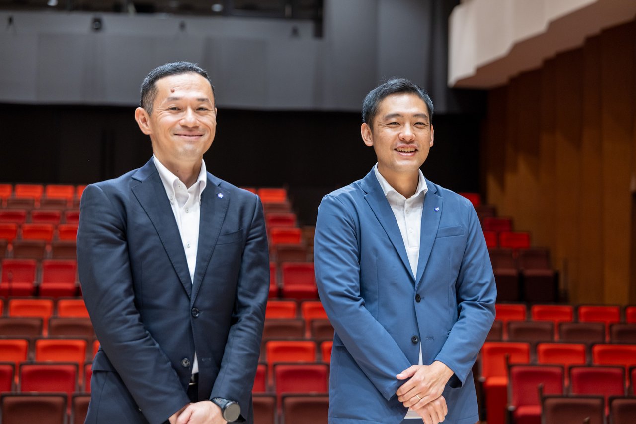 横浜市 針生 大輔氏（左）と都築区 深澤 遼氏（右）