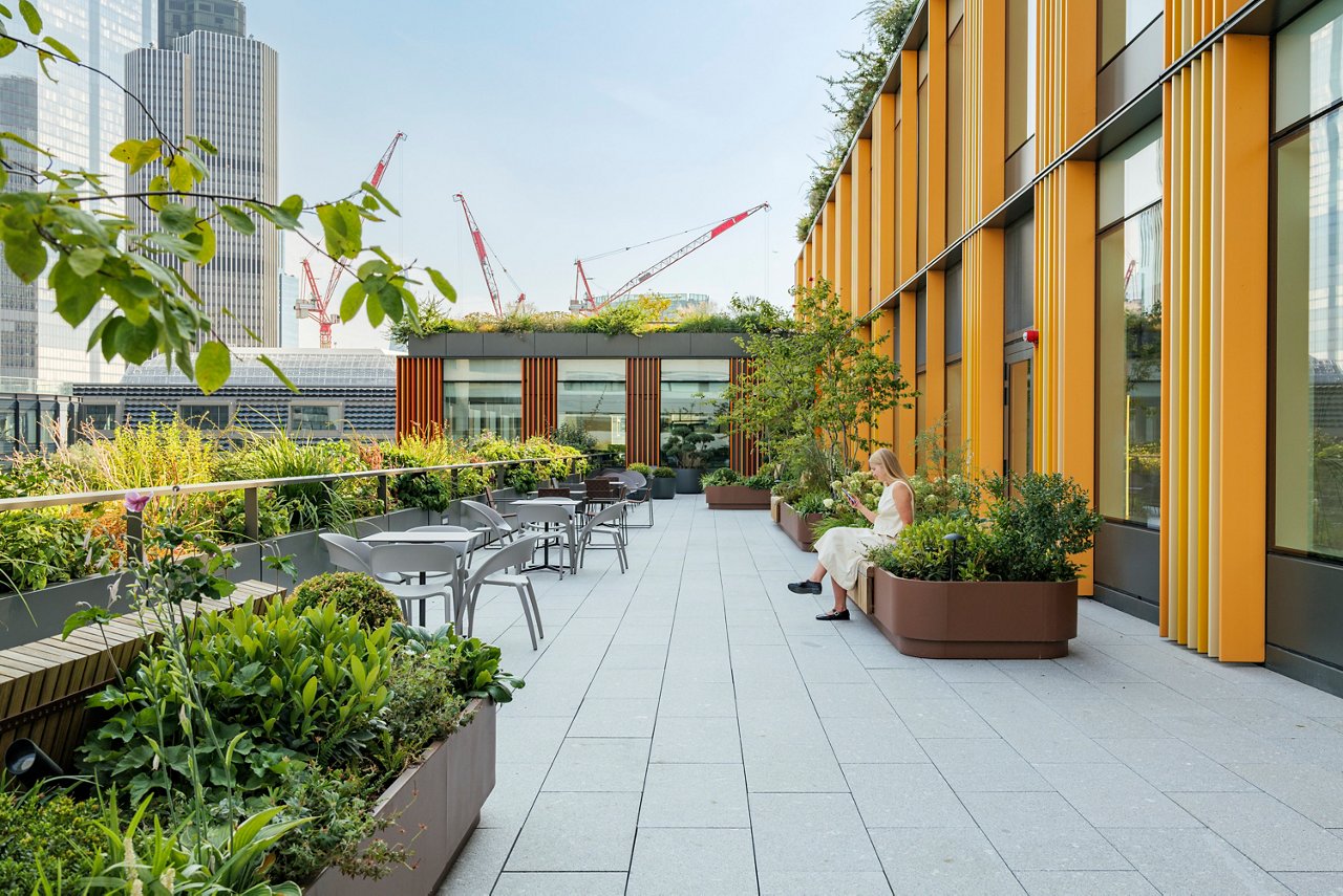 Wi-Fi-enabled outdoor terrace at JLL 1 Broadgate with resilient planting, flexible seating and London views promoting wellbeing