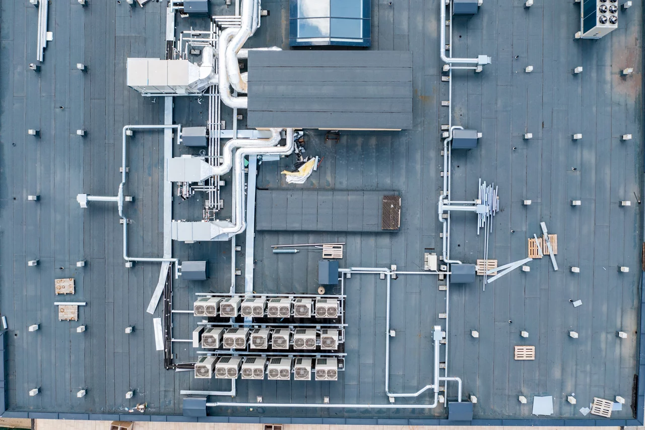 air ventilation flow system on the roof of the building