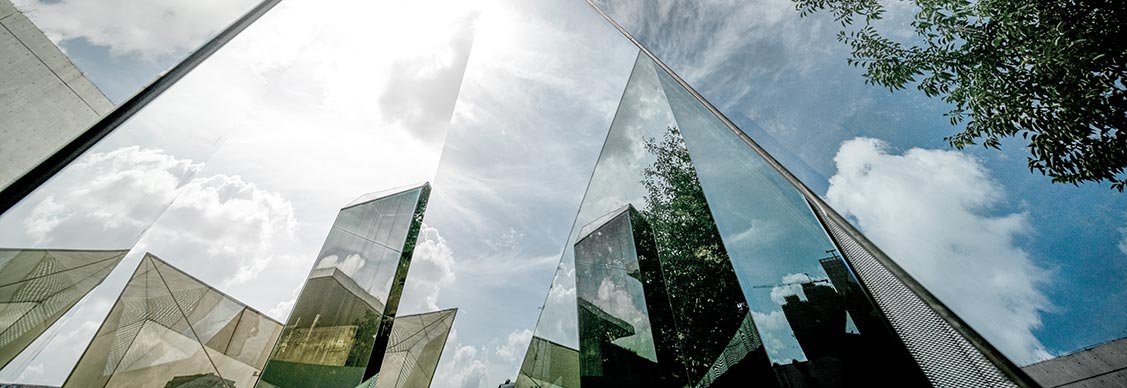 jll-how-businesses-owners-and-investors-respond-to-climate-risk-desktop-1127x388