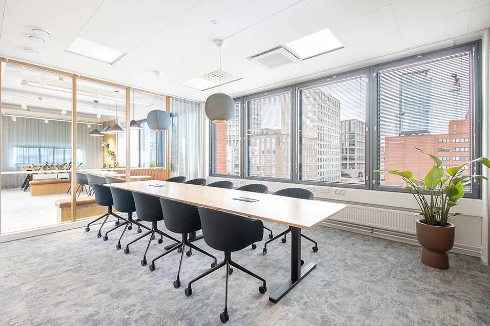 LähiTapiola Modern office