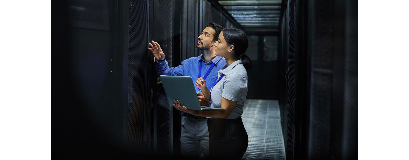 Women and men inspecting at Data centre