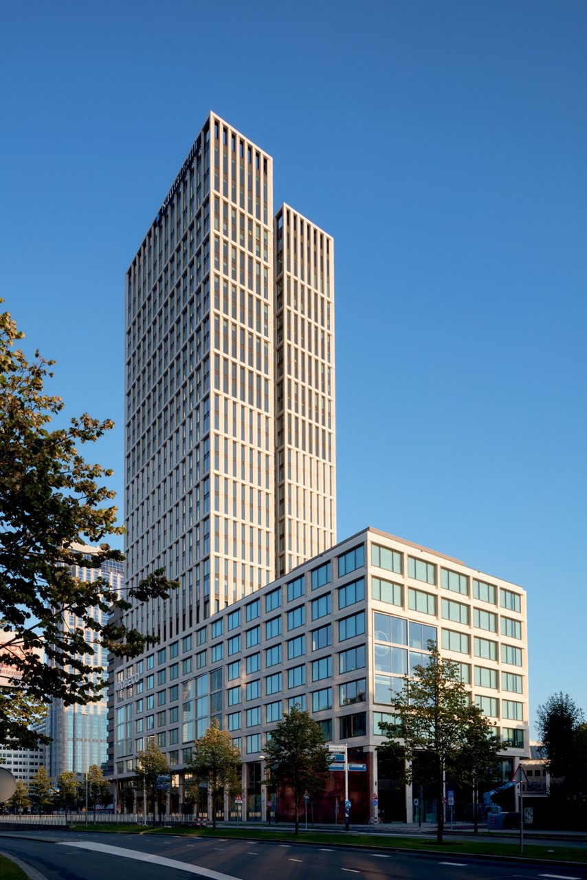 Kantoorgebouw First in Rotterdam