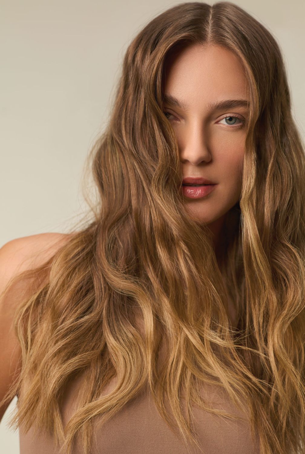 image of model with long, wavy, blonde hair