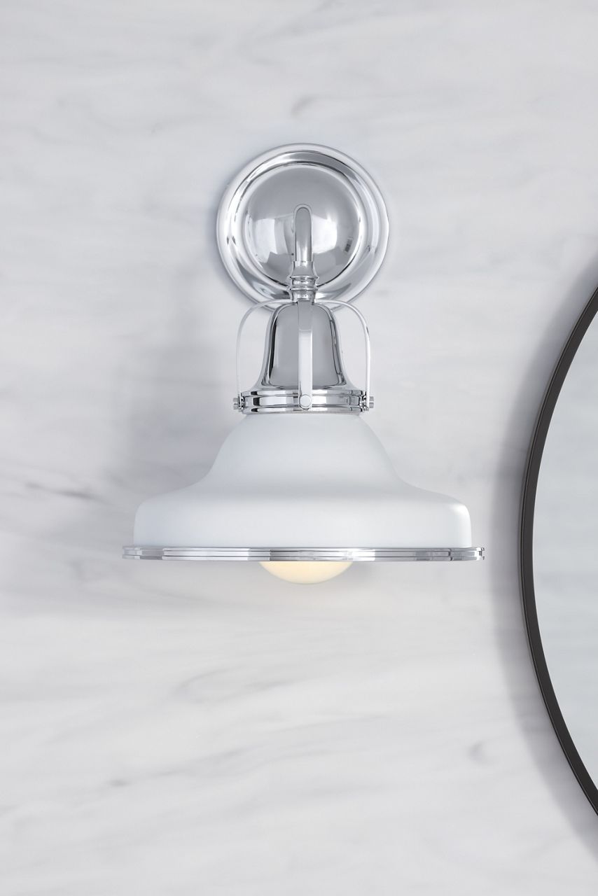 A one-light Hausksbee sconce.