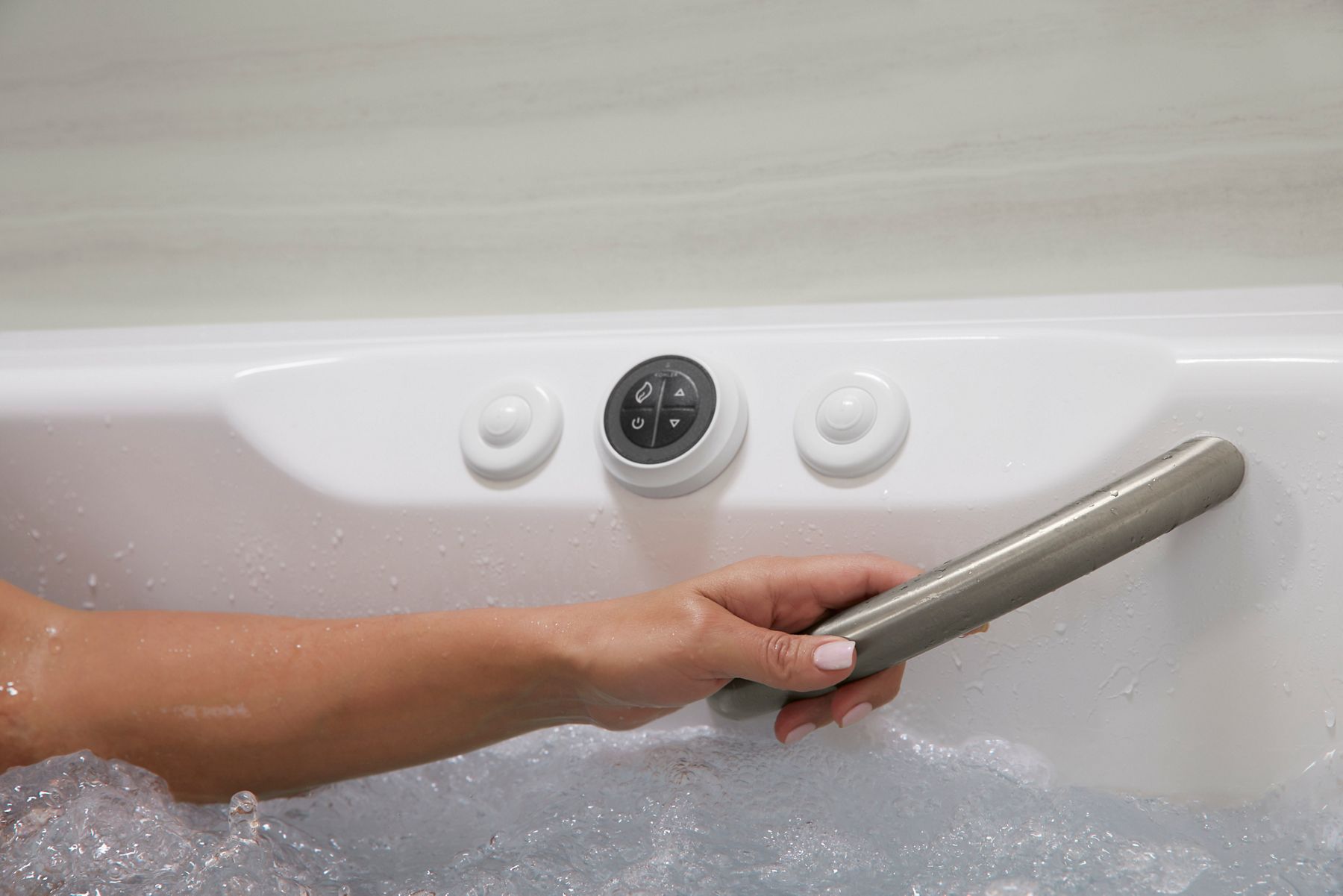 <p>&nbsp;</p>
<p>Extra Grab Bars</p>
