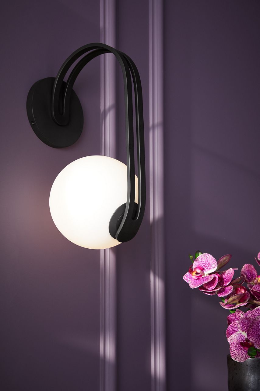 A Kraga sconce in Matte Black.