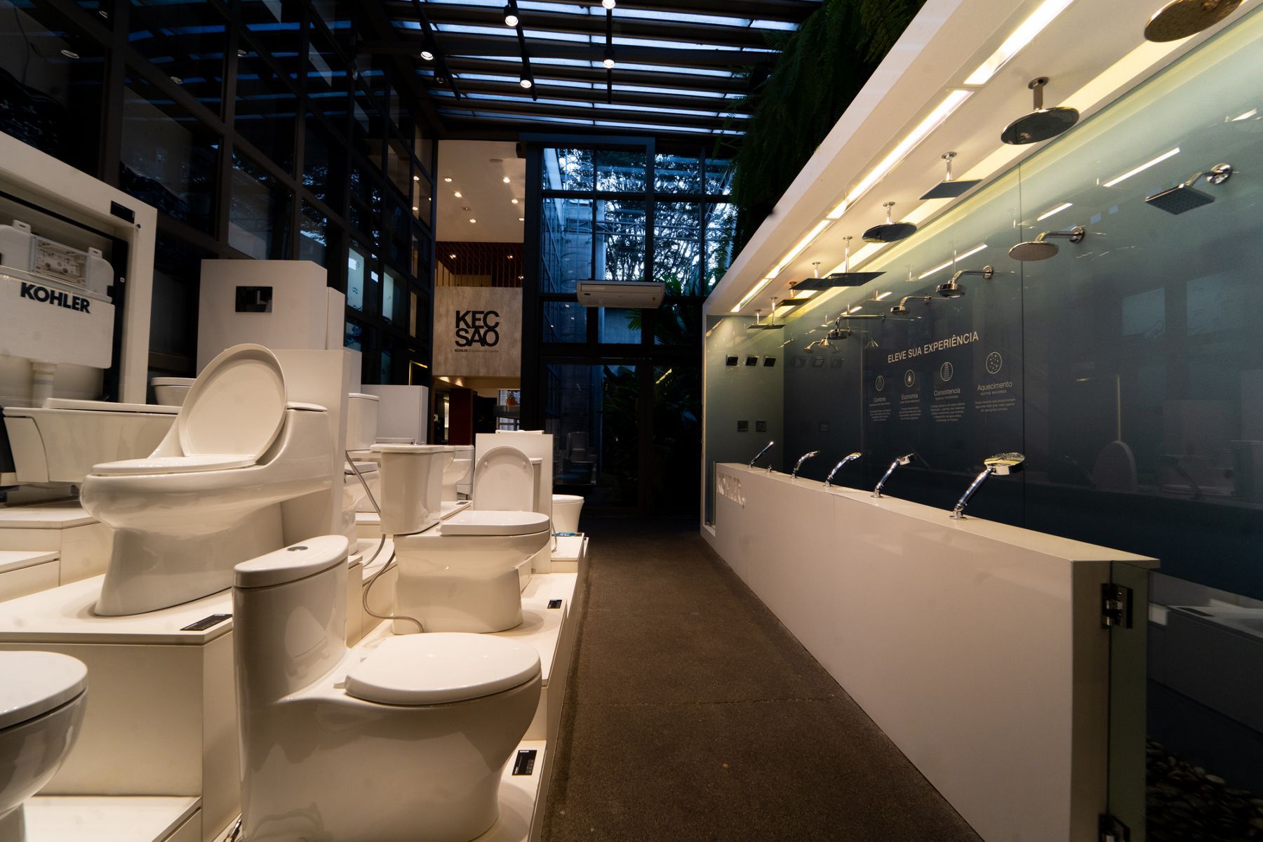 KEC São Paulo Toilet Display