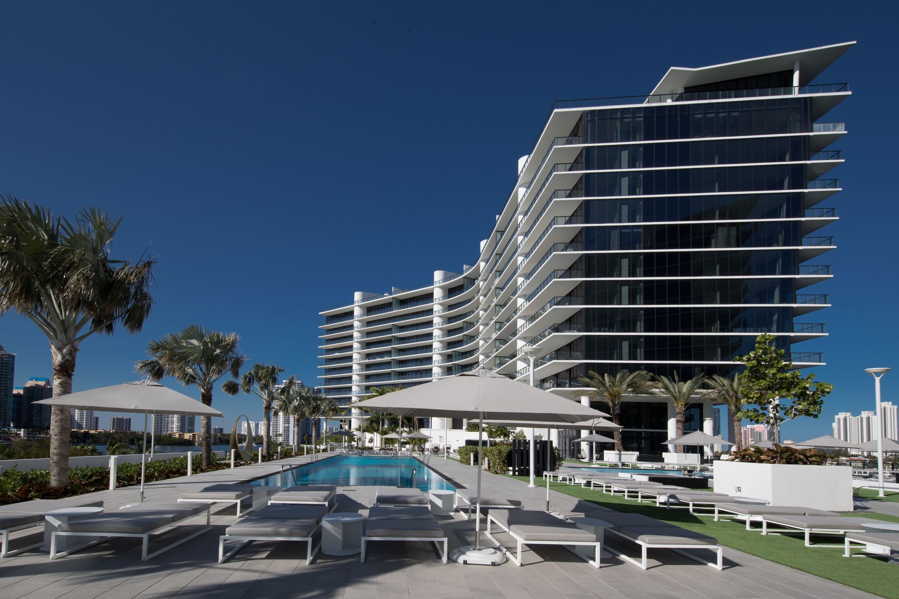 Privé at Island Estates