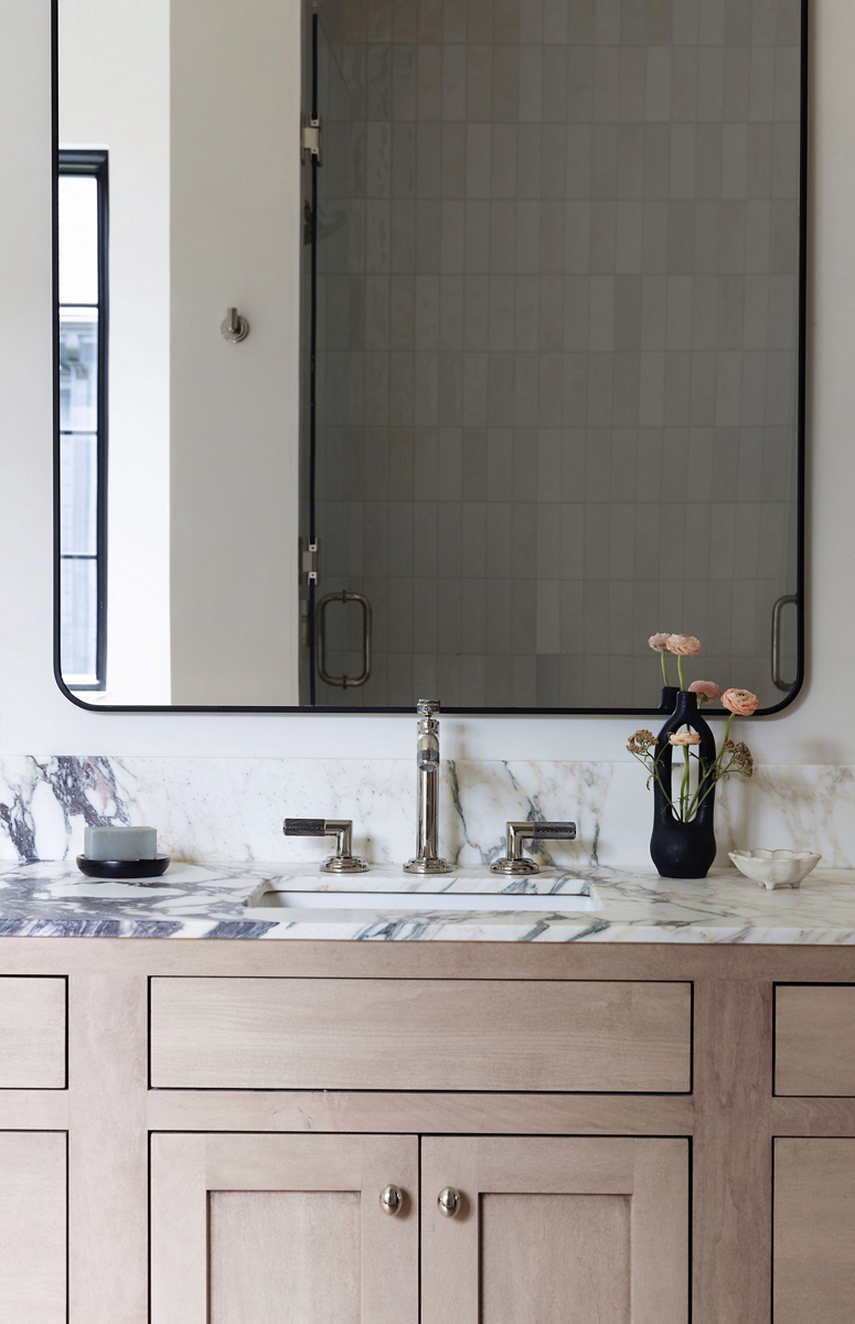 IN A LEAFY SUBURB OF INDIANAPOLIS, MIYA DAIGLE DESIGNS A NEW HOUSE WITH AN OLD SOUL.