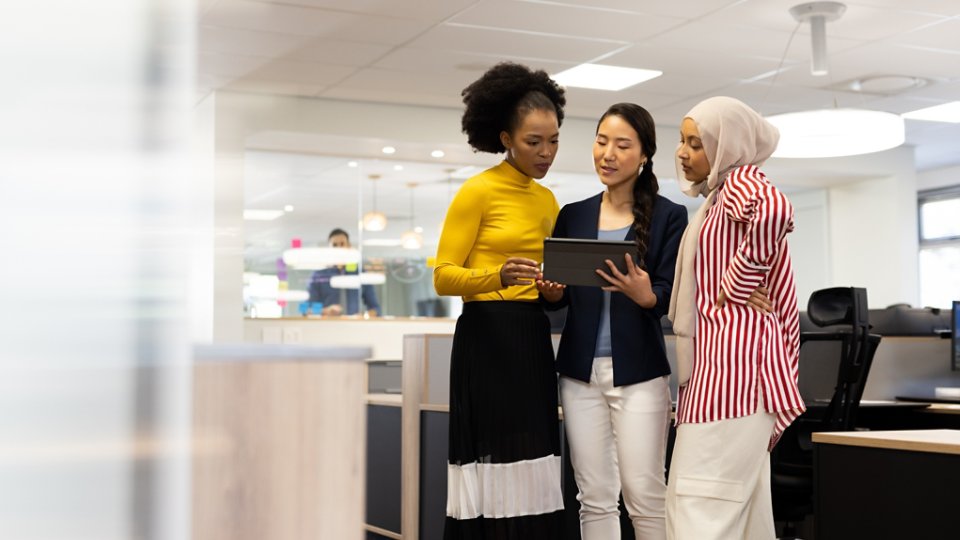 diverse businesswomen