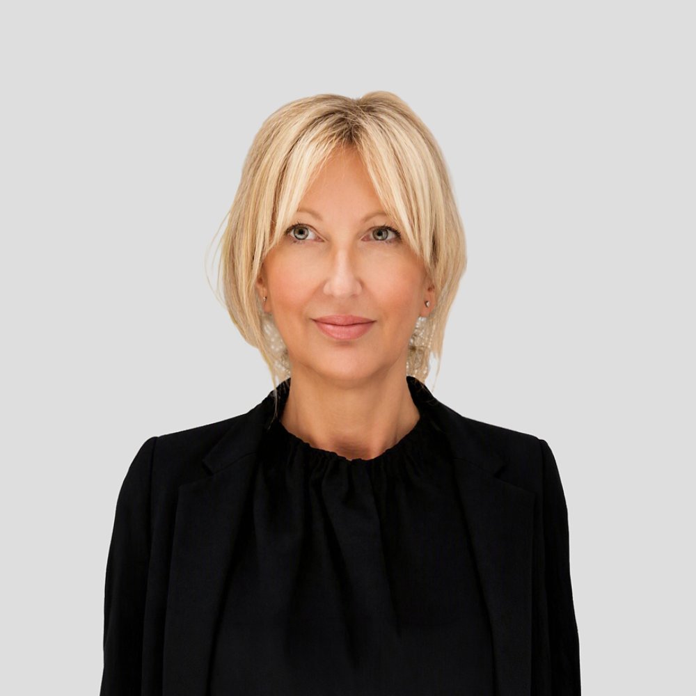 Jill Powell portrait - 16x9 format