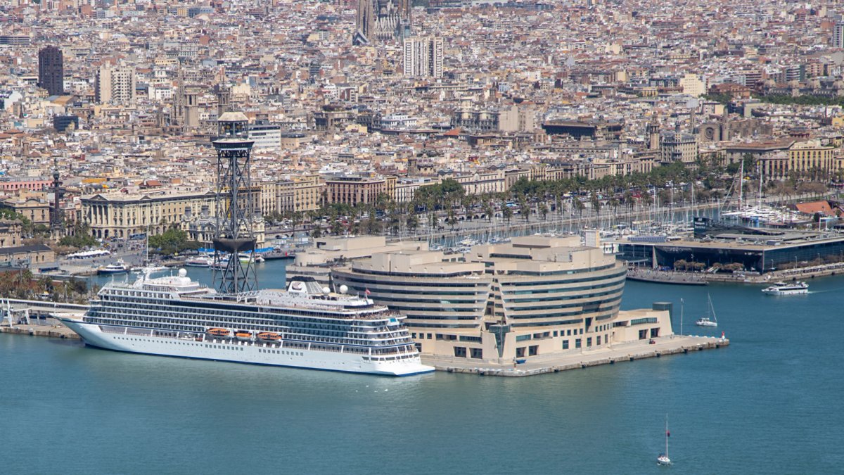 Port of Barcelona Modernizes Technology and Advances Sustainability