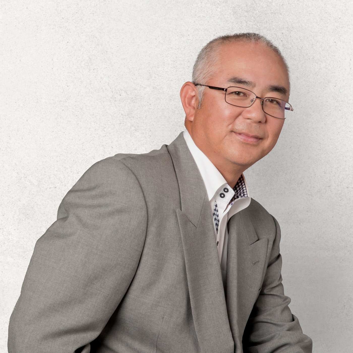 Headshot of Takashi Uesaka