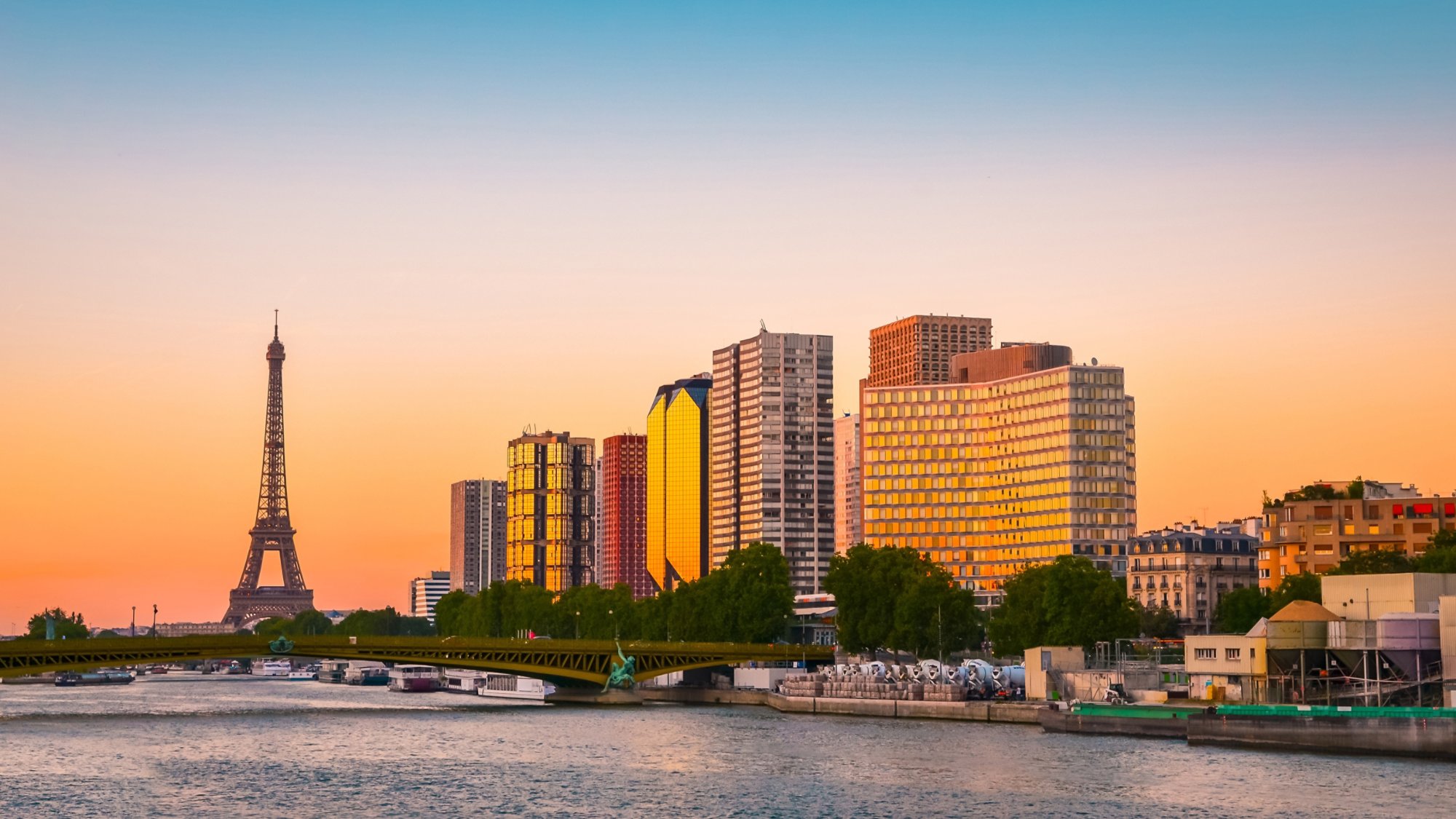 Sunset view of  Eiffel Tower and river Seine in Paris, France.