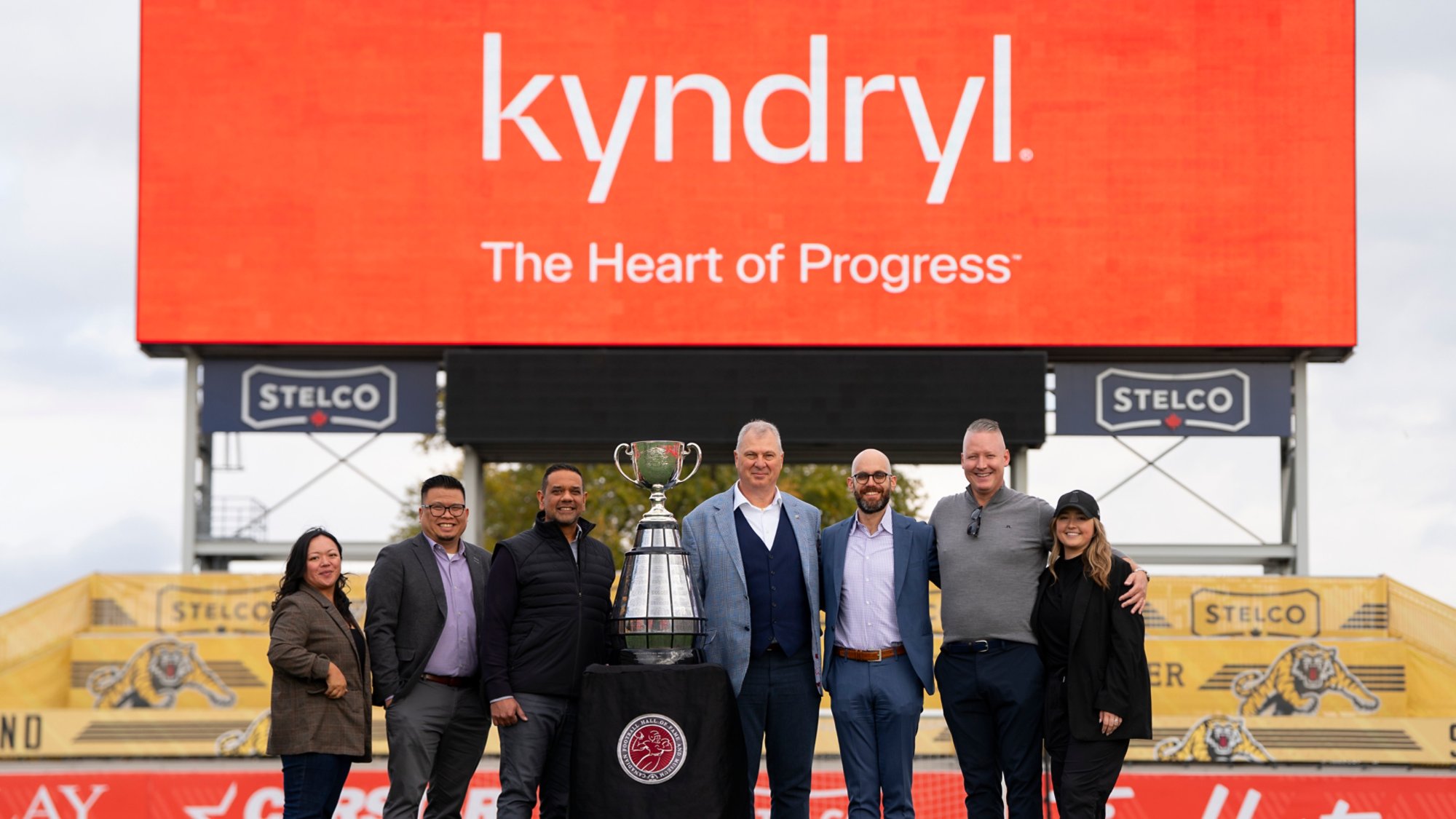 From left: Bianca Canave, Canada Lead, Brand and Strategic Partnerships, Kyndryl Canada; Jeffrey Wong, Managing Partner, Enterprise Canada, Kyndryl Canada; Farhaz Thobani, President, Kyndryl Canada; Randy Ambrosie, CFL Commissioner; David Goldstein, Chief Operations Officer, CFL; Derek Gross, Assistant Vice President, Global Partnerships, CFL; Nicole Finch, Senior Account Manager, Global Partnerships, CFL.
