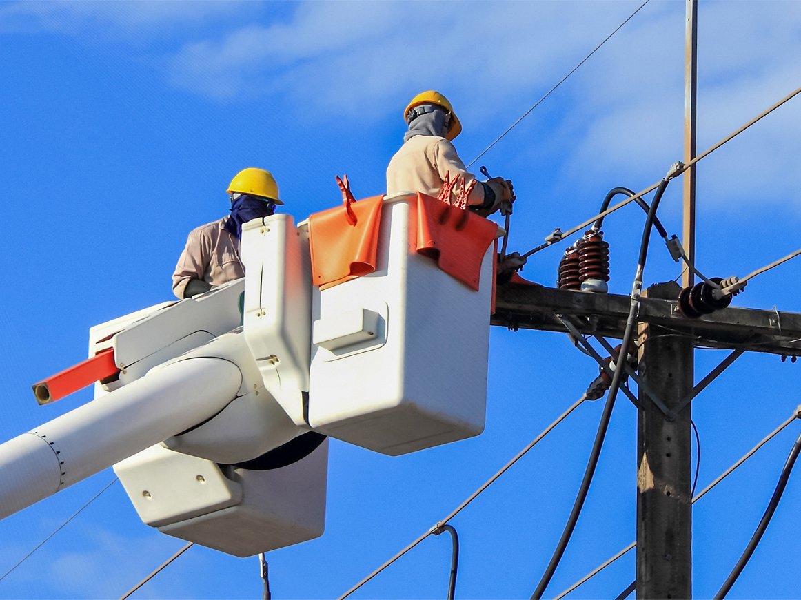 eletrical workers working