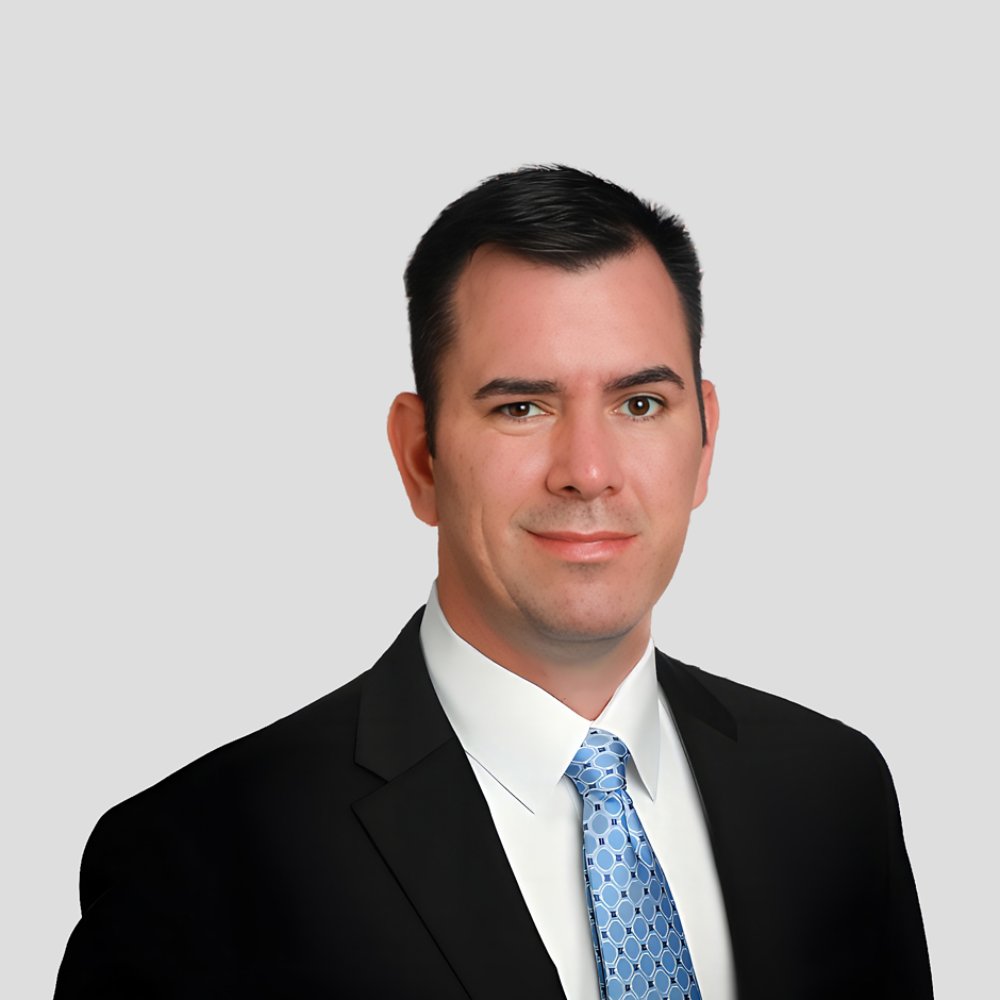 Eric Despinis portrait - 16x9 format