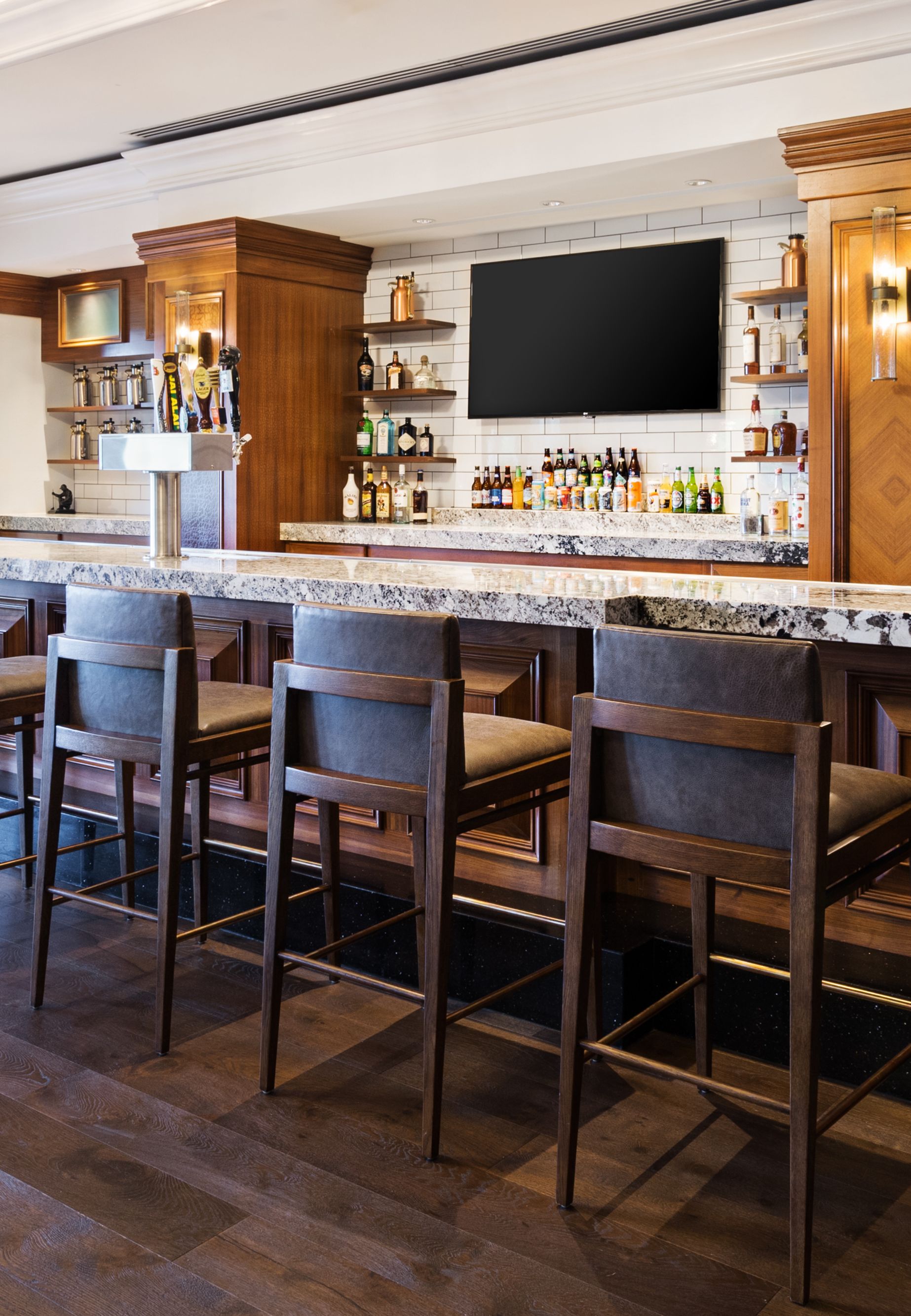 50491484-rc_mcorz_fairways_pub_bar