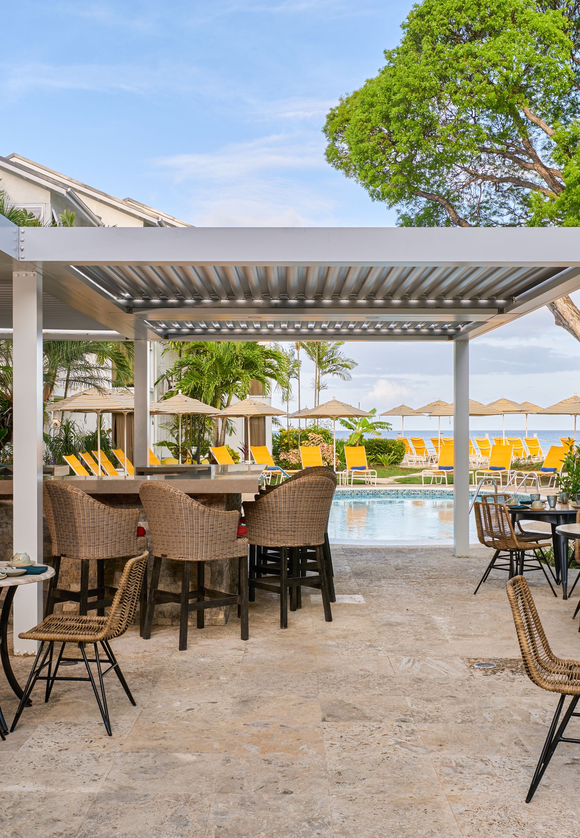 002_Outdoor_Bar_Sea 19078