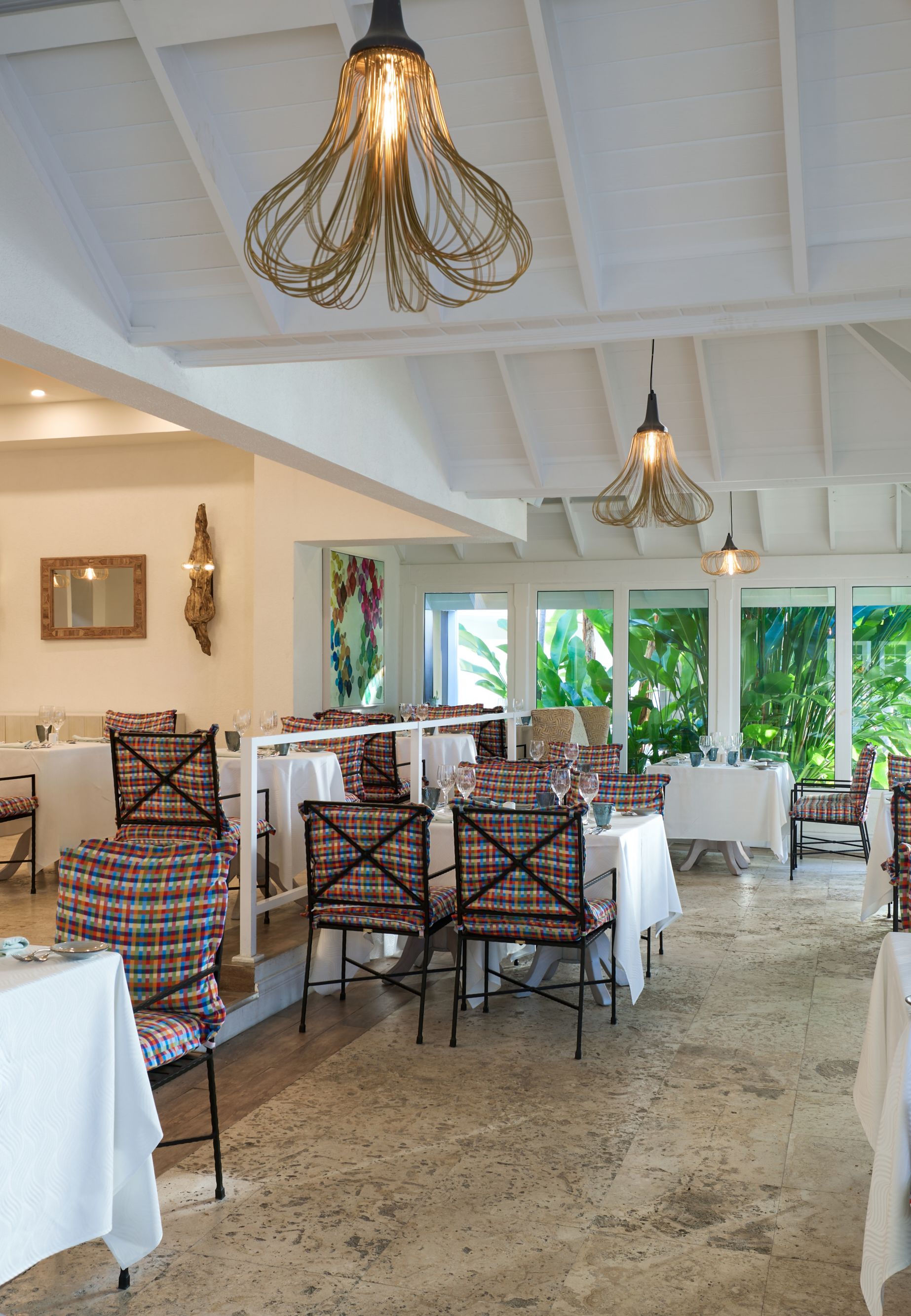 016_Restaurant_Interior_B