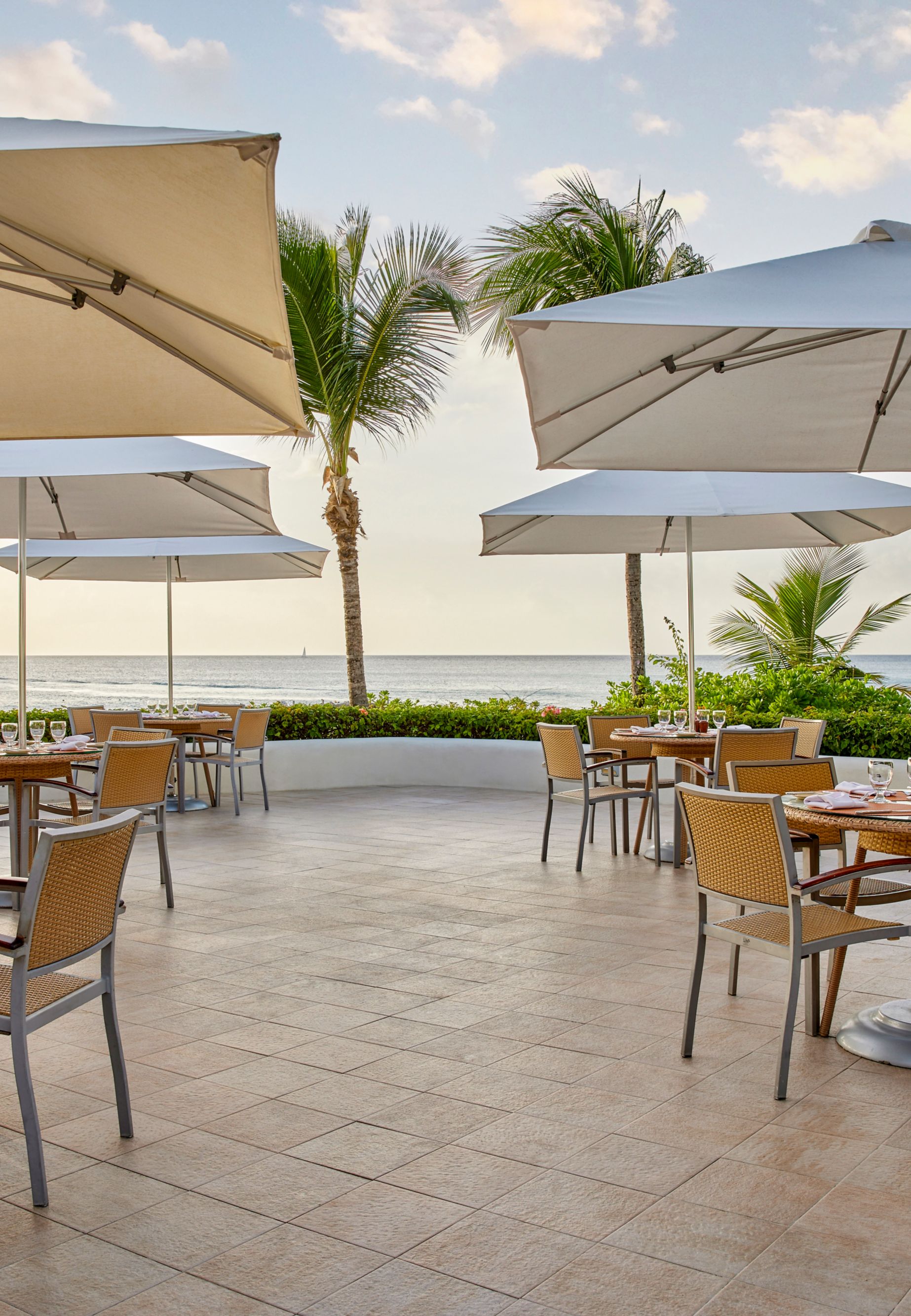 Drifters Beach Bar and Re