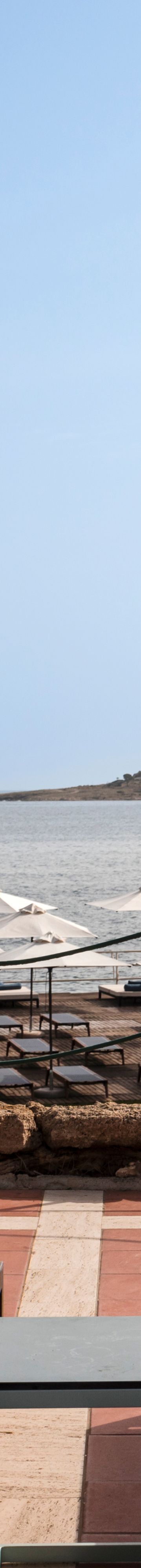 Sunbeds with Sea View