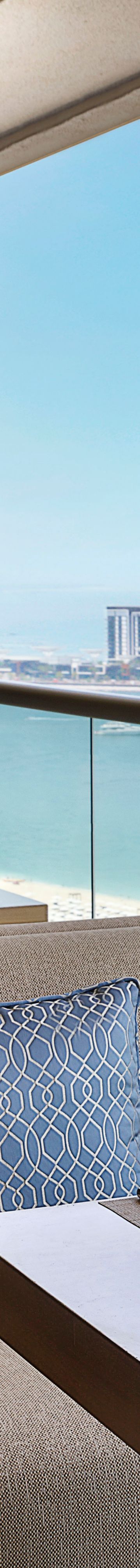 Club Lounge Terrace 24875