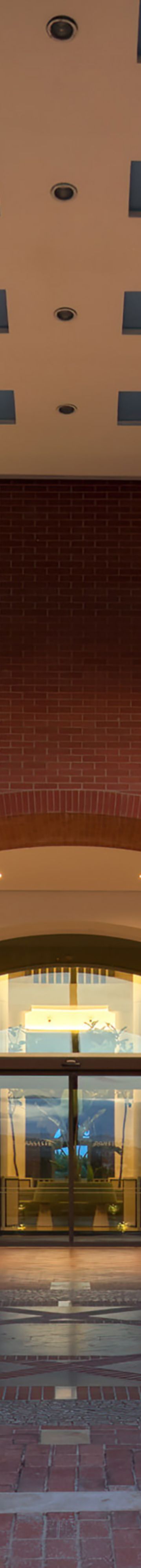 Hotel Entrance 18815