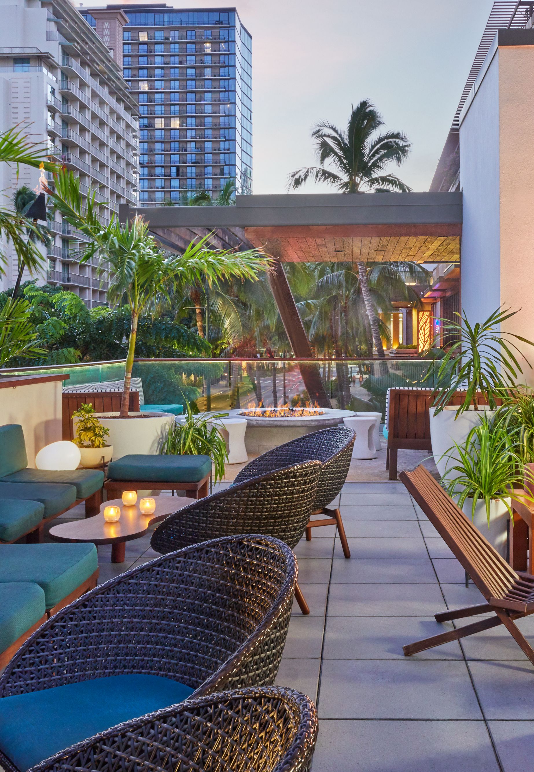 Laylow Waikiki Hideout Ba