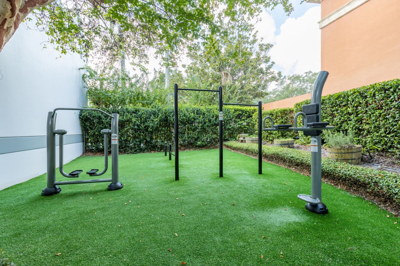 Outdoor area with fitness equipment