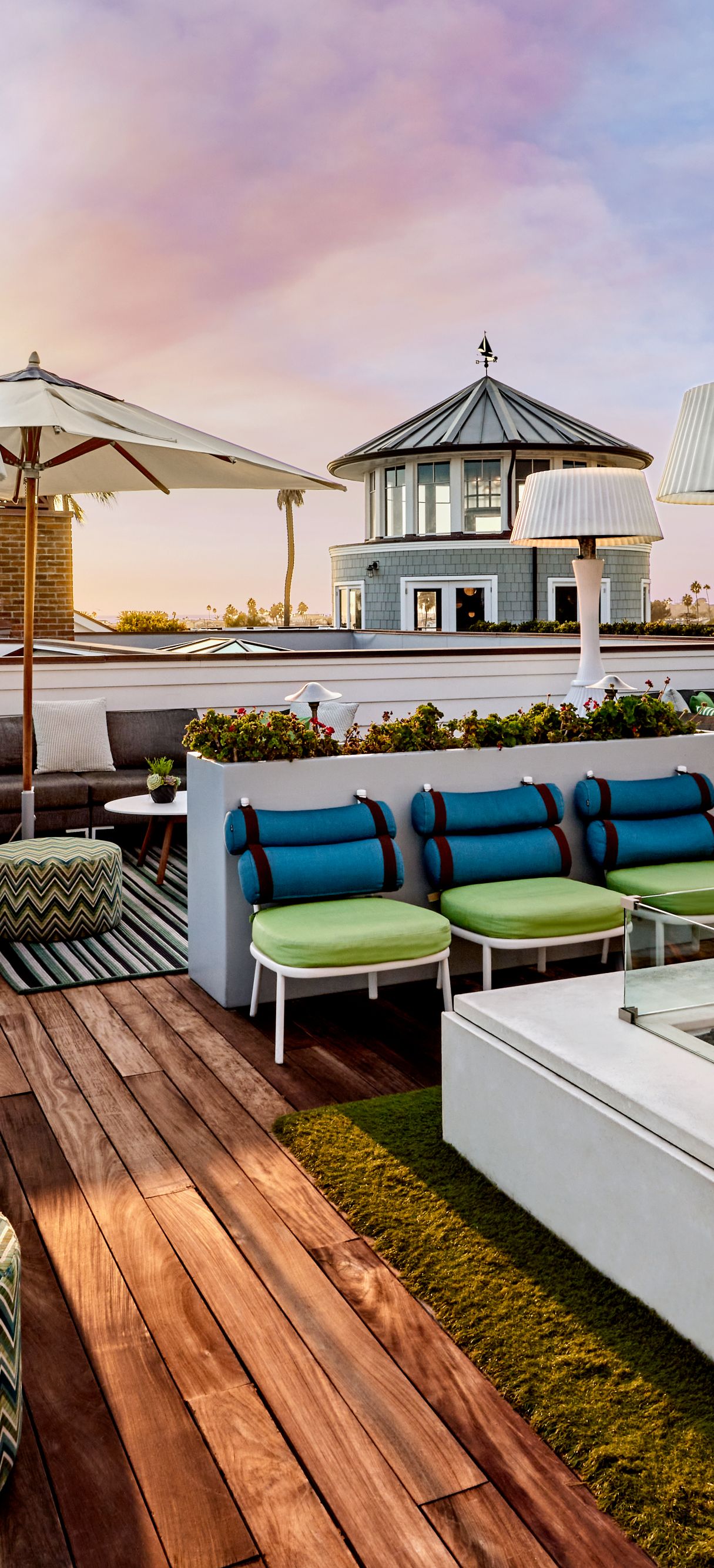 lido house rooftop deck