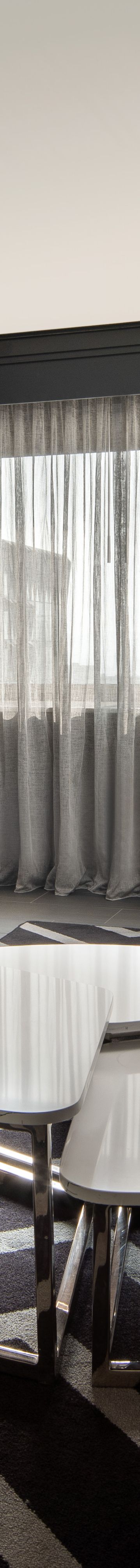 suite-living-roo-13947